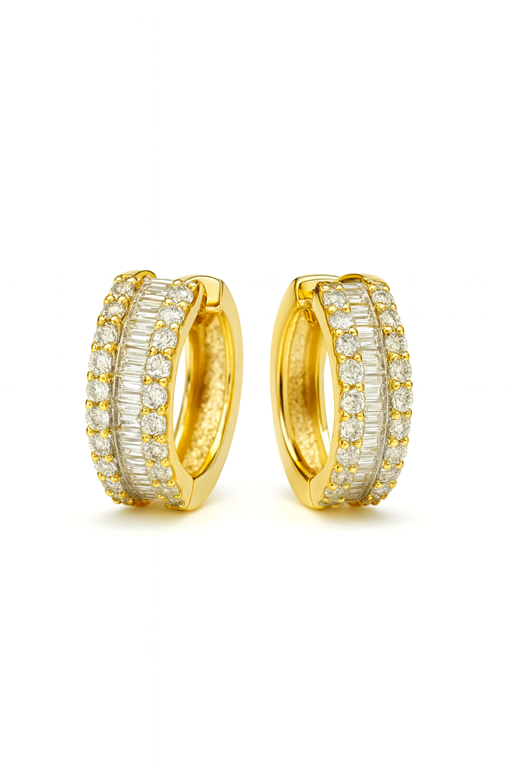 עגילים משובצים יהלומים טבעיים מזהב 14K