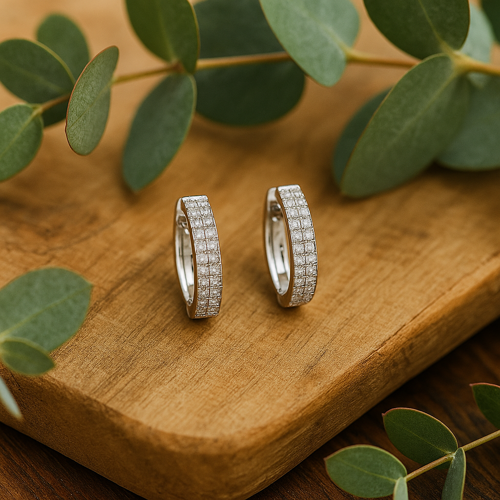 עגילים משובצים יהלומים טבעיים מזהב 14K – תמונה 3