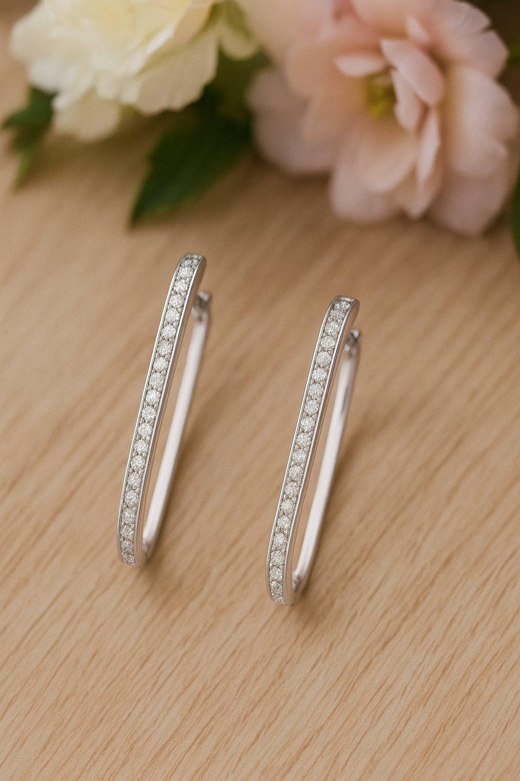 עגילים משובצים יהלומים טבעיים מזהב 14K – תמונה 2